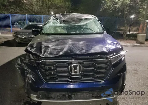 2024 Honda Pilot Exl z USA, uszkodzony, nr VIN 5FNYG2H56RB012274